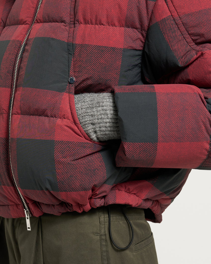 AKAI CROPPED PUFFER-SUMAC BLACK PLAID/BLACK